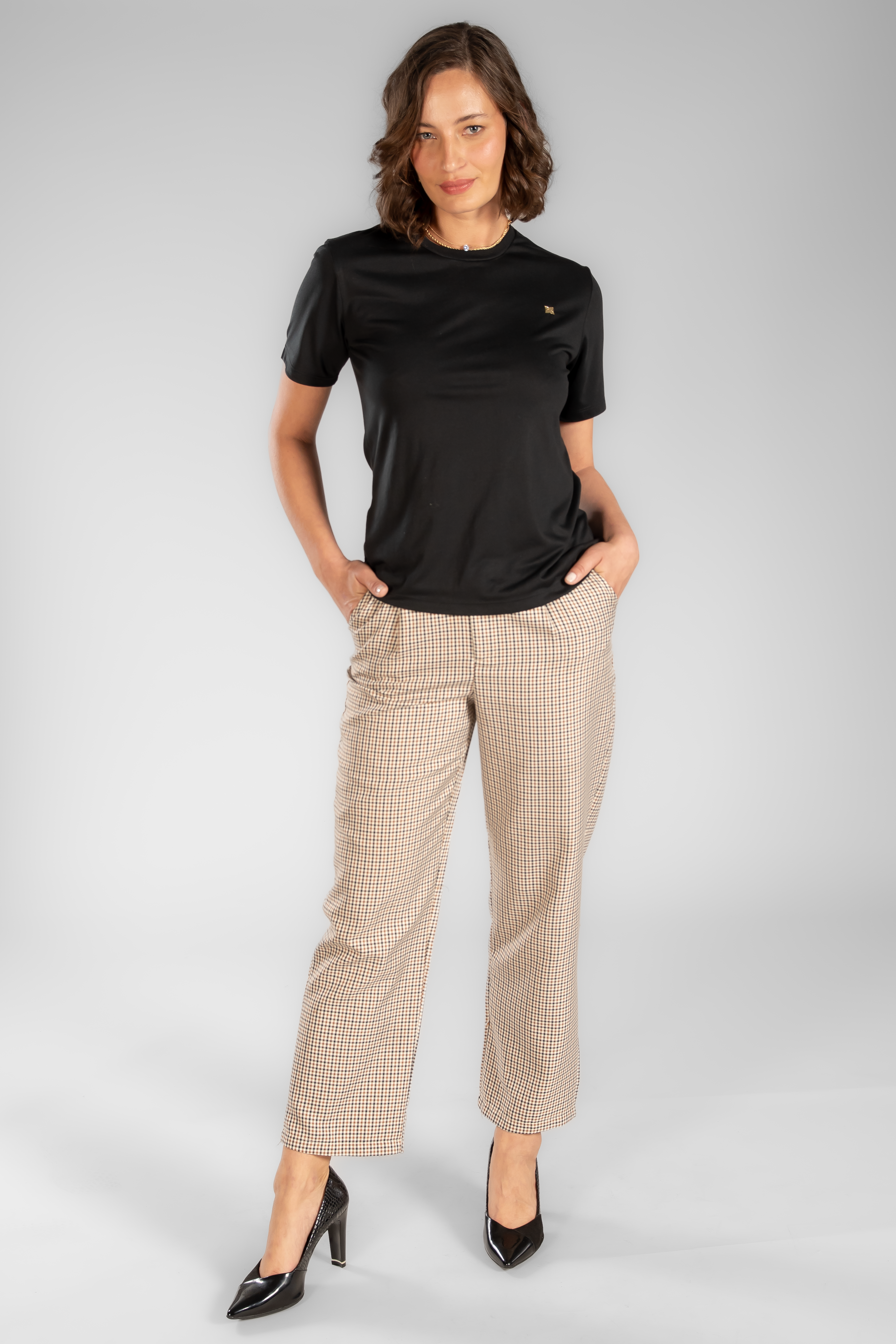 Camiseta Gola Careca Feminina