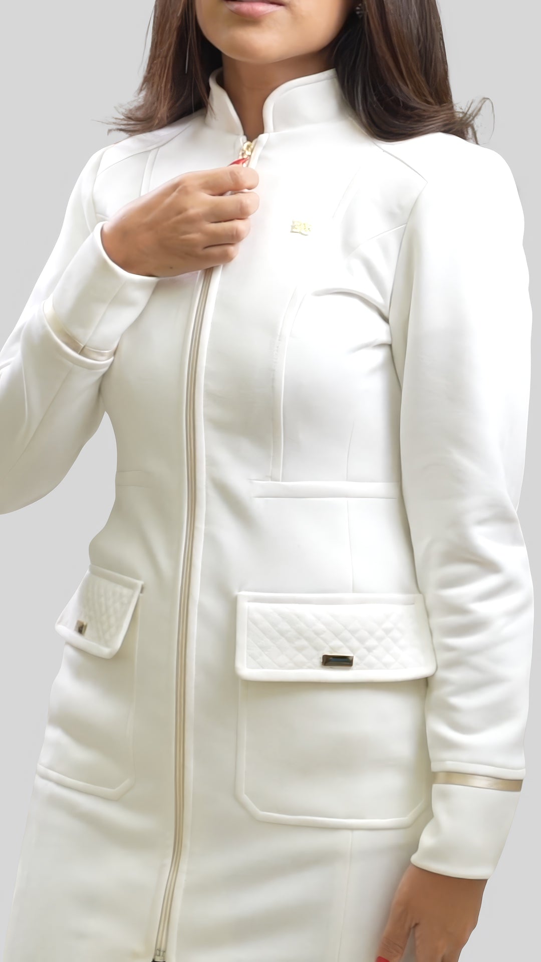 Diane Lançamento Elegância esculpida em cada detalhe.